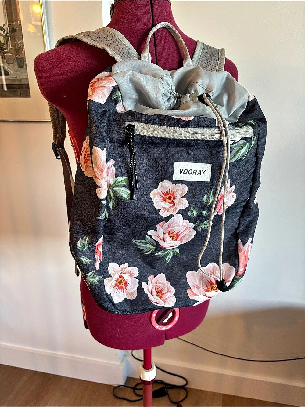 VOORAY Floral Drawstring Backpack Black & Pink